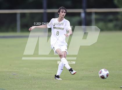 Thumbnail 3 in Gray's Creek vs. Pinecrest (Battle for the Bell) photogallery.