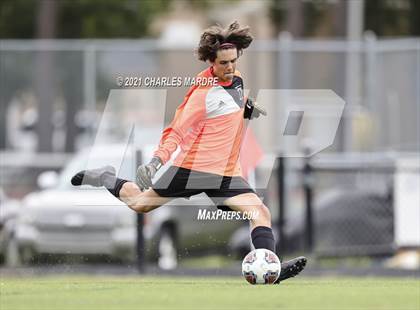 Thumbnail 2 in Gray's Creek vs. Pinecrest (Battle for the Bell) photogallery.