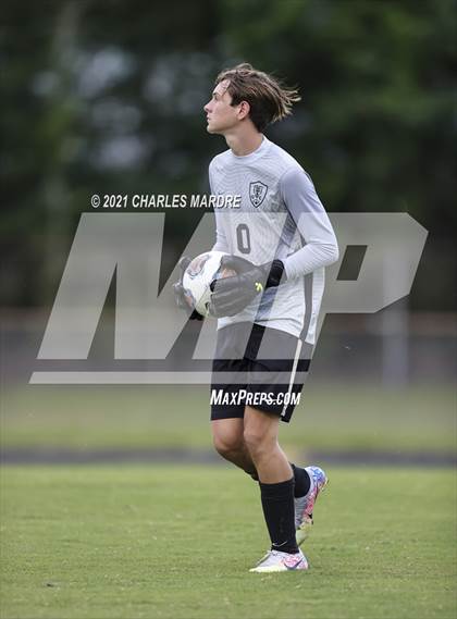 Thumbnail 2 in Gray's Creek vs. Pinecrest (Battle for the Bell) photogallery.