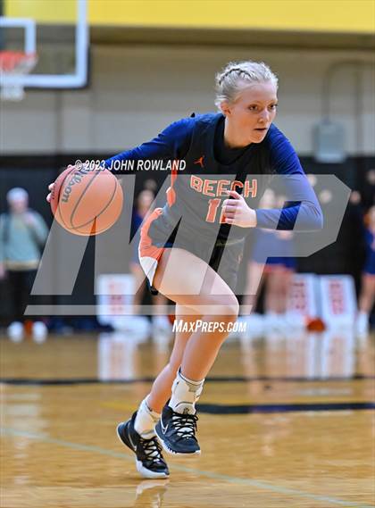 Thumbnail 1 in Beech @ Hendersonville photogallery.