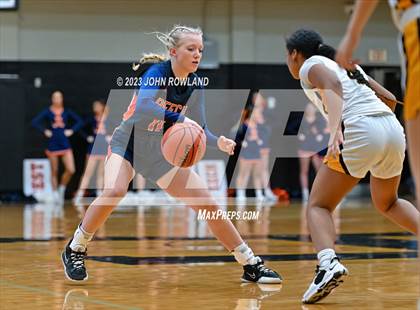 Thumbnail 1 in Beech @ Hendersonville photogallery.