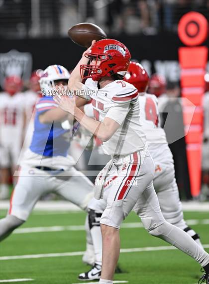 Thumbnail 3 in Arbor View vs Bishop Gorman (NIAA 5A Division 1 Final) photogallery.