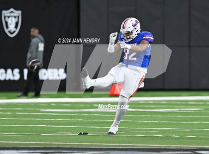 Thumbnail 1 in Arbor View vs Bishop Gorman (NIAA 5A Division 1 Final) photogallery.
