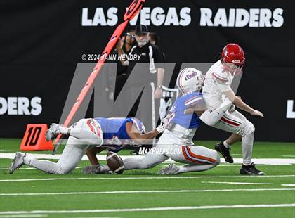 Thumbnail 2 in Arbor View vs Bishop Gorman (NIAA 5A Division 1 Final) photogallery.