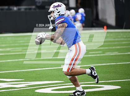 Thumbnail 2 in Arbor View vs Bishop Gorman (NIAA 5A Division 1 Final) photogallery.
