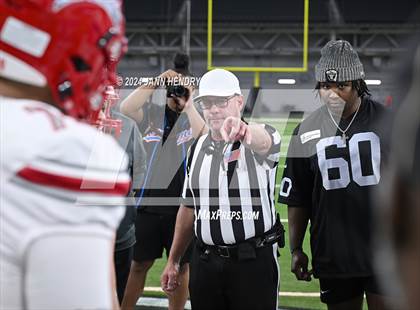 Thumbnail 3 in Arbor View vs Bishop Gorman (NIAA 5A Division 1 Final) photogallery.