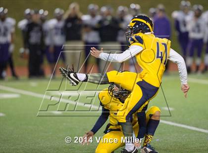 Thumbnail 1 in Sumner vs Bellevue (WIAA 3A 1st Round) photogallery.