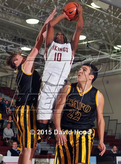 Thumbnail 2 in Capistrano Valley vs. Downey (MaxPreps Holiday Classic Goody’s Café Championship) photogallery.