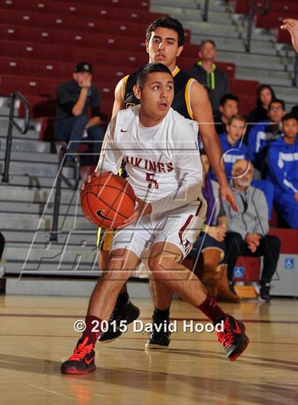 Thumbnail 2 in Capistrano Valley vs. Downey (MaxPreps Holiday Classic Goody’s Café Championship) photogallery.