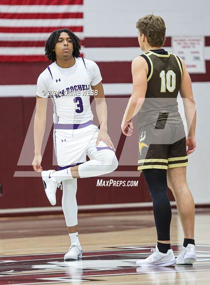Thumbnail 2 in New Rochelle vs Clarkstown South (Harrison Holiday Tournament) photogallery.