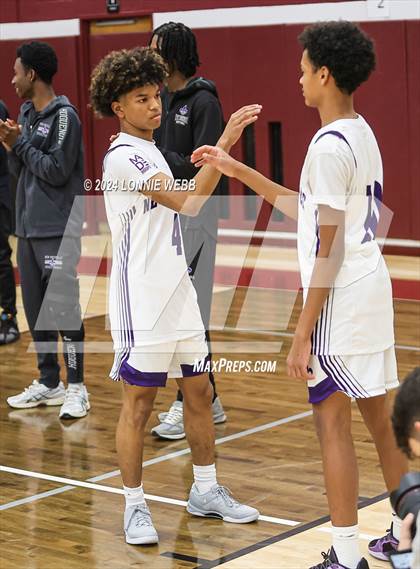 Thumbnail 3 in New Rochelle vs Clarkstown South (Harrison Holiday Tournament) photogallery.