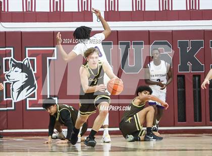 Thumbnail 3 in New Rochelle vs Clarkstown South (Harrison Holiday Tournament) photogallery.