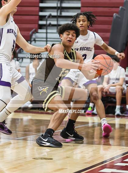 Thumbnail 2 in New Rochelle vs Clarkstown South (Harrison Holiday Tournament) photogallery.