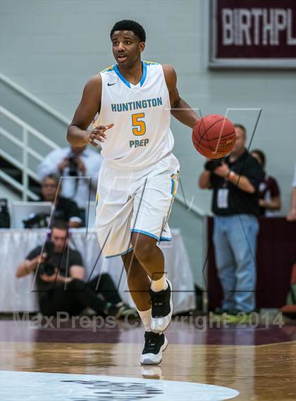 Thumbnail 2 in Huntington St. Joseph Prep vs. Prime Prep (Spalding Hoophall Classic) photogallery.