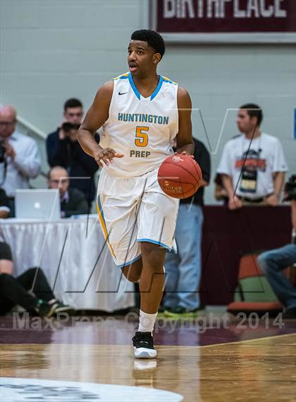 Thumbnail 1 in Huntington St. Joseph Prep vs. Prime Prep (Spalding Hoophall Classic) photogallery.