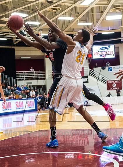 Thumbnail 2 in Huntington St. Joseph Prep vs. Prime Prep (Spalding Hoophall Classic) photogallery.
