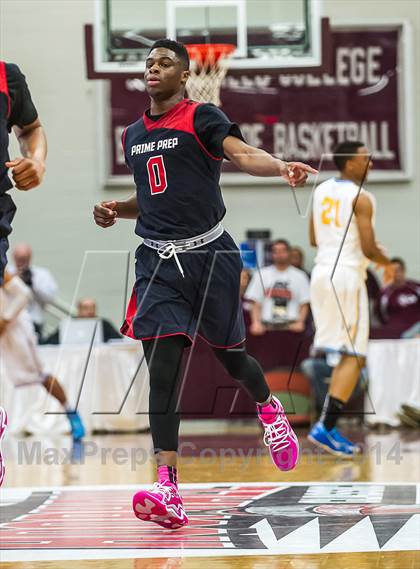 Thumbnail 2 in Huntington St. Joseph Prep vs. Prime Prep (Spalding Hoophall Classic) photogallery.