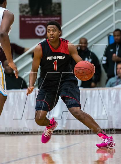 Thumbnail 1 in Huntington St. Joseph Prep vs. Prime Prep (Spalding Hoophall Classic) photogallery.