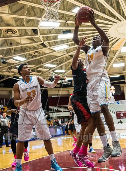Thumbnail 3 in Huntington St. Joseph Prep vs. Prime Prep (Spalding Hoophall Classic) photogallery.
