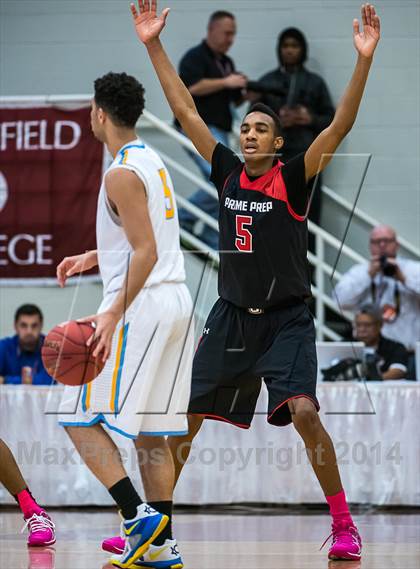 Thumbnail 1 in Huntington St. Joseph Prep vs. Prime Prep (Spalding Hoophall Classic) photogallery.