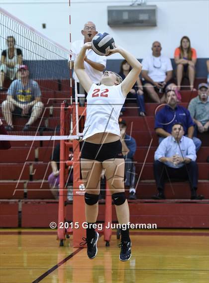 Thumbnail 2 in JV: Cardinal Newman @ Montgomery photogallery.