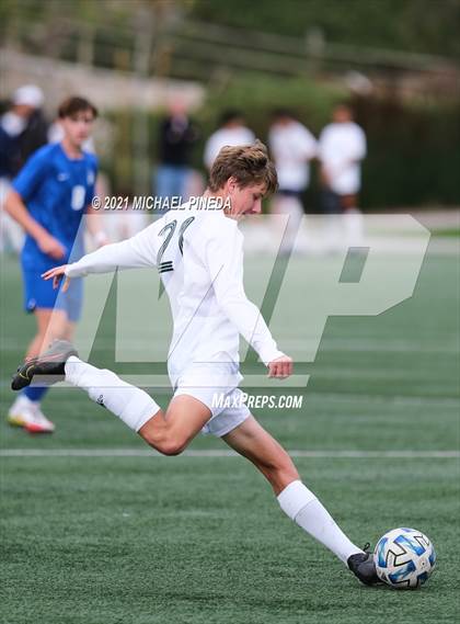 Thumbnail 1 in Edison vs. Santa Margarita (Hawks Invitational) photogallery.