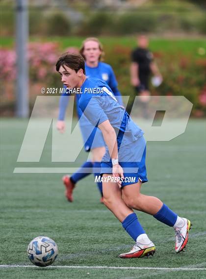 Thumbnail 2 in Edison vs. Santa Margarita (Hawks Invitational) photogallery.