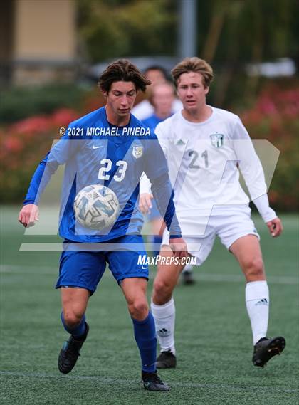 Thumbnail 1 in Edison vs. Santa Margarita (Hawks Invitational) photogallery.