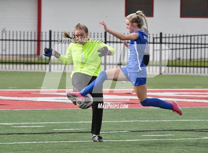 Thumbnail 3 in North Little Rock @ Rogers (AAA 6A First Round Playoff) photogallery.