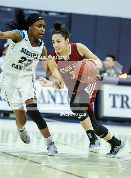 Thumbnail 3 in Sierra vs Mission Hills photogallery.