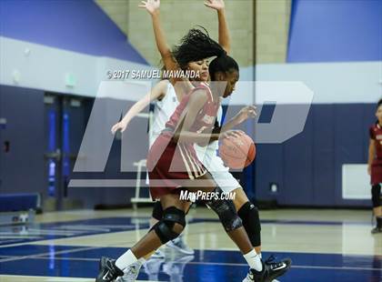 Thumbnail 1 in Sierra vs Mission Hills photogallery.