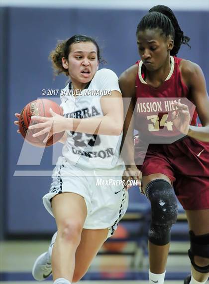 Thumbnail 3 in Sierra vs Mission Hills photogallery.