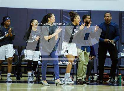 Thumbnail 3 in Sierra vs Mission Hills photogallery.