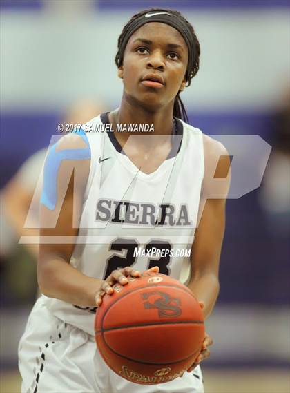 Thumbnail 3 in Sierra vs Mission Hills photogallery.