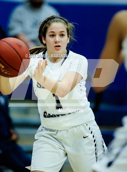 Thumbnail 2 in Sierra vs Mission Hills photogallery.