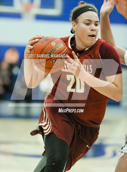 Thumbnail 1 in Sierra vs Mission Hills photogallery.