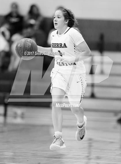 Thumbnail 1 in Sierra vs Mission Hills photogallery.