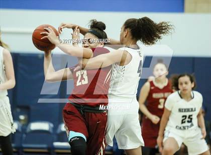 Thumbnail 3 in Sierra vs Mission Hills photogallery.