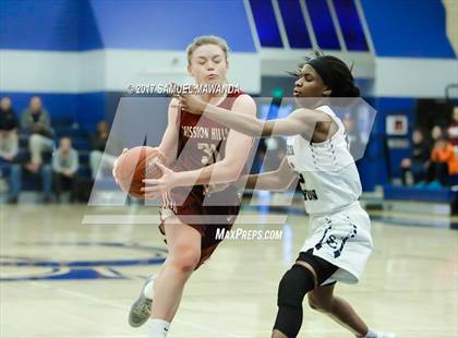 Thumbnail 1 in Sierra vs Mission Hills photogallery.