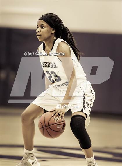 Thumbnail 2 in Sierra vs Mission Hills photogallery.