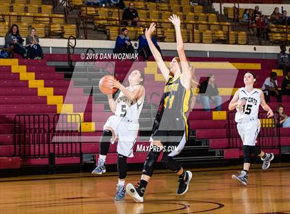 Thumbnail 2 in Archer City vs. Bellevue (Fantasy of Lights) photogallery.
