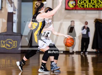Thumbnail 2 in Archer City vs. Bellevue (Fantasy of Lights) photogallery.