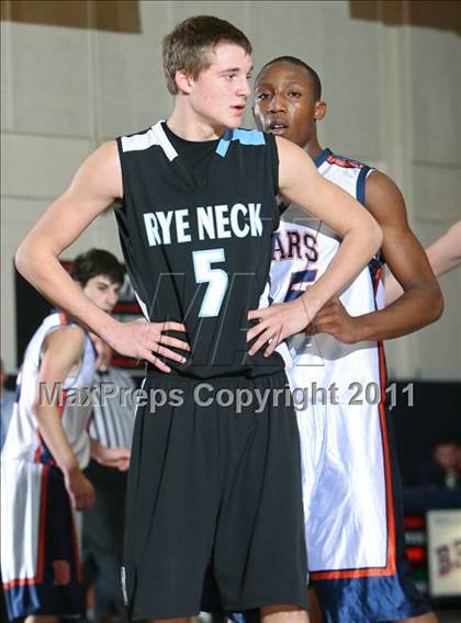 Thumbnail 1 in Rye Neck @ Briarcliff photogallery.