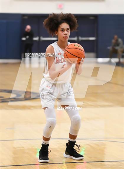 Thumbnail 3 in McDonogh vs. Valley Vista (Nike Tournament of Champions) photogallery.