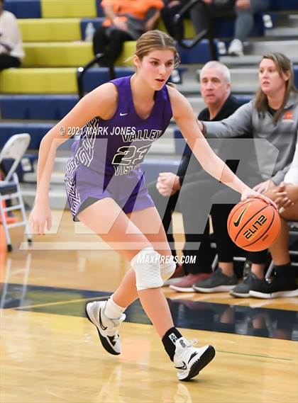 Thumbnail 1 in McDonogh vs. Valley Vista (Nike Tournament of Champions) photogallery.
