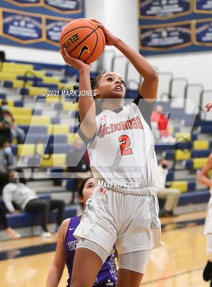 Thumbnail 3 in McDonogh vs. Valley Vista (Nike Tournament of Champions) photogallery.
