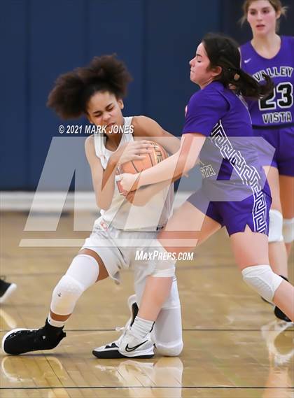 Thumbnail 1 in McDonogh vs. Valley Vista (Nike Tournament of Champions) photogallery.