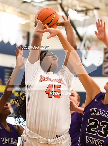 Thumbnail 1 in McDonogh vs. Valley Vista (Nike Tournament of Champions) photogallery.