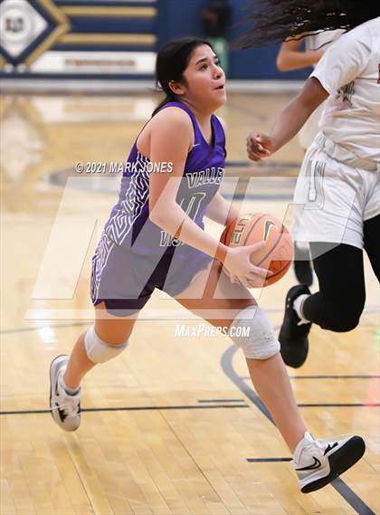 Thumbnail 3 in McDonogh vs. Valley Vista (Nike Tournament of Champions) photogallery.