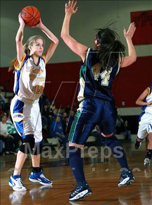 Thumbnail 1 in Independence vs. Brentwood (3A District 11 League - Semi-Final) photogallery.